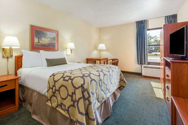  - Baymont Inn & Suites East Amarillo - I-40, Exit 71