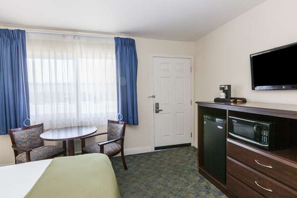  - Days Inn Santa Maria