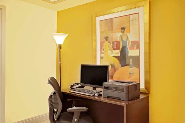 Conference Area - Howard Johnson Inn East Tropicana Las Vegas