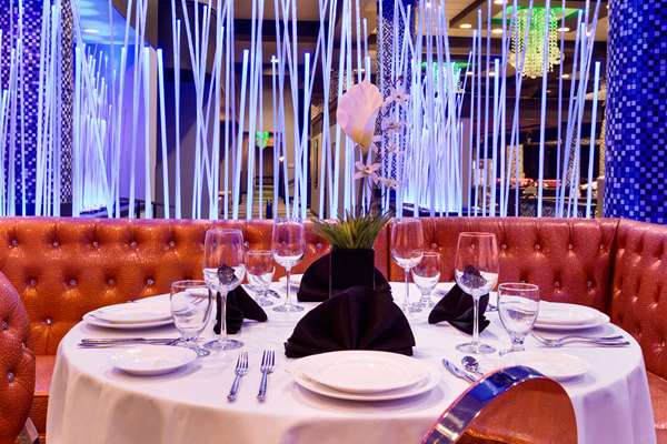 Restaurant - Wyndham Garden Hotel North Farmers Branch