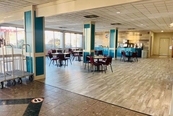 Amenities - Baymont Inn & Suites Keokuk
