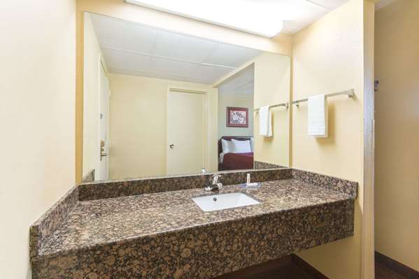  - Days Inn Hagerstown