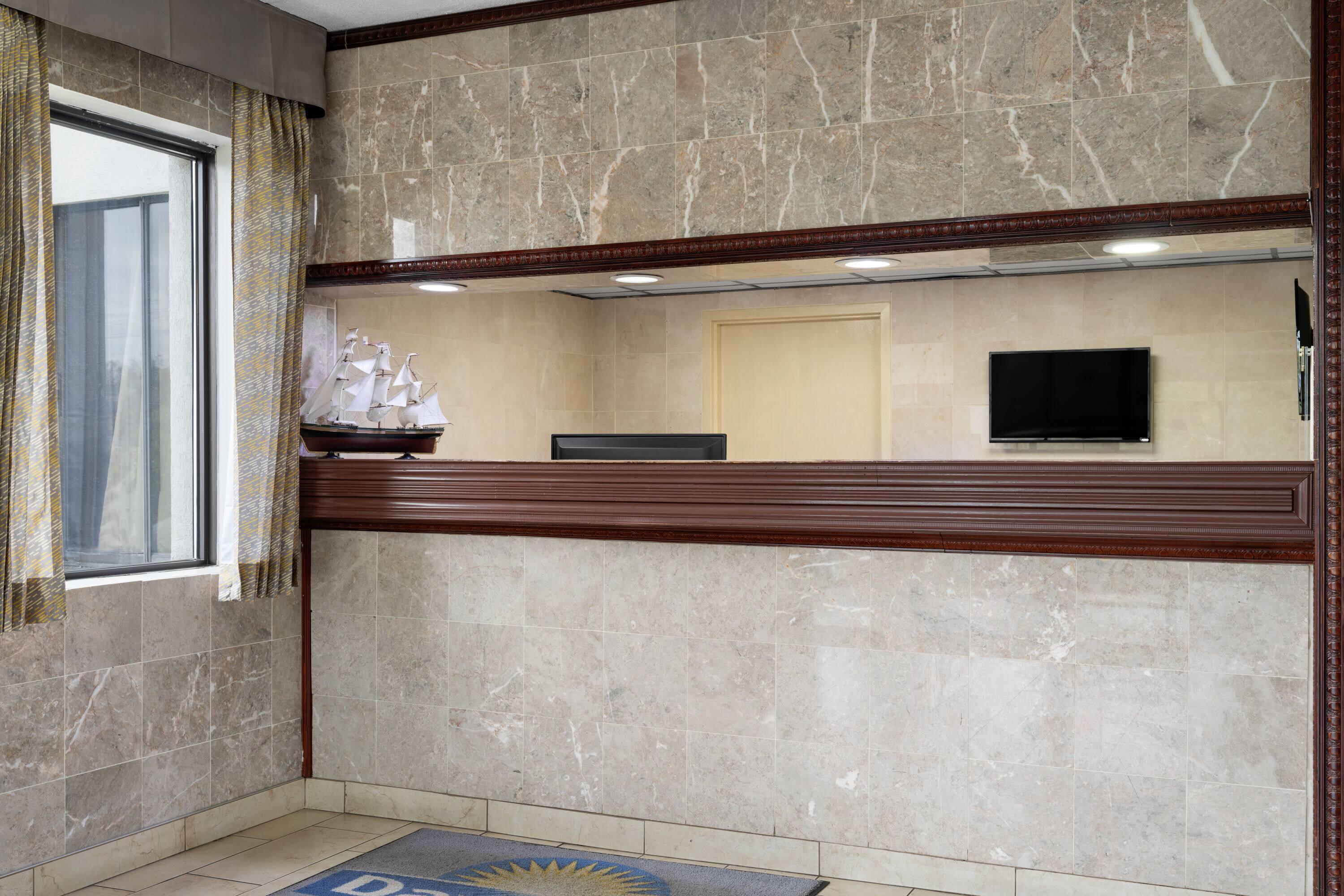 Reception | Days Inn by Wyndham Hagerstown I-70