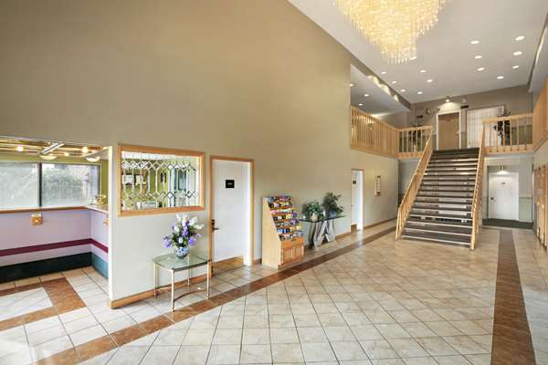  - Super 8 Hotel Columbia City