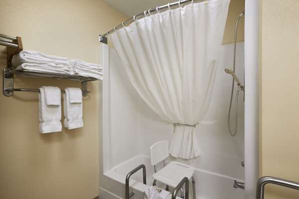  - Super 8 Hotel Columbia City