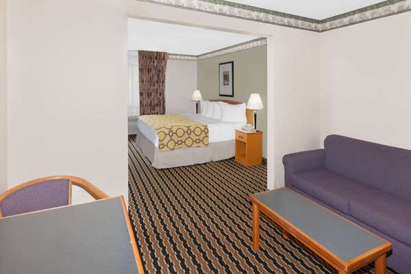  - Baymont Inn & Suites Fort Wayne - I-69, Exit 316