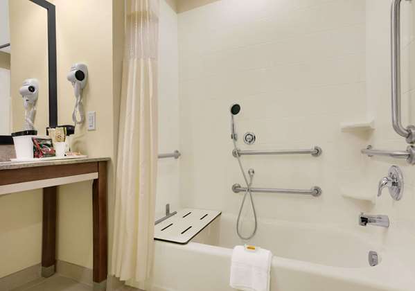  - Days Inn Victoria