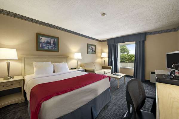  - Ramada Inn Trenton