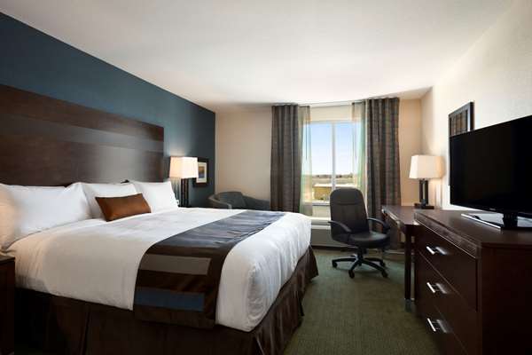  - Wingate by Wyndham Hotel Seminole