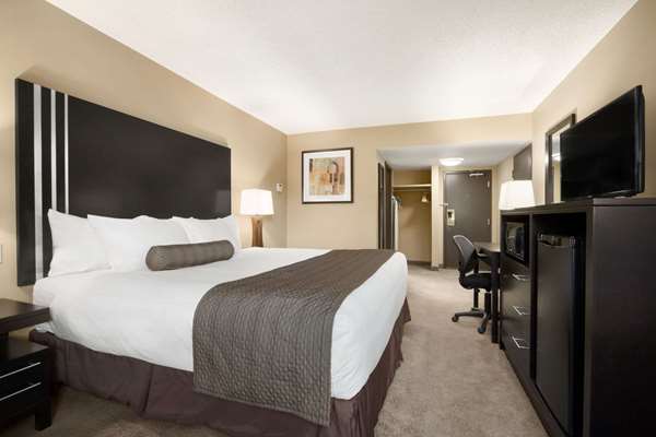  - Days Inn Northwest Calgary