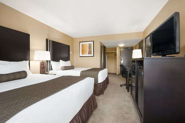  - Days Inn Northwest Calgary