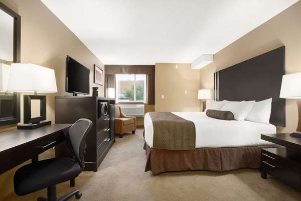  - Days Inn Northwest Calgary