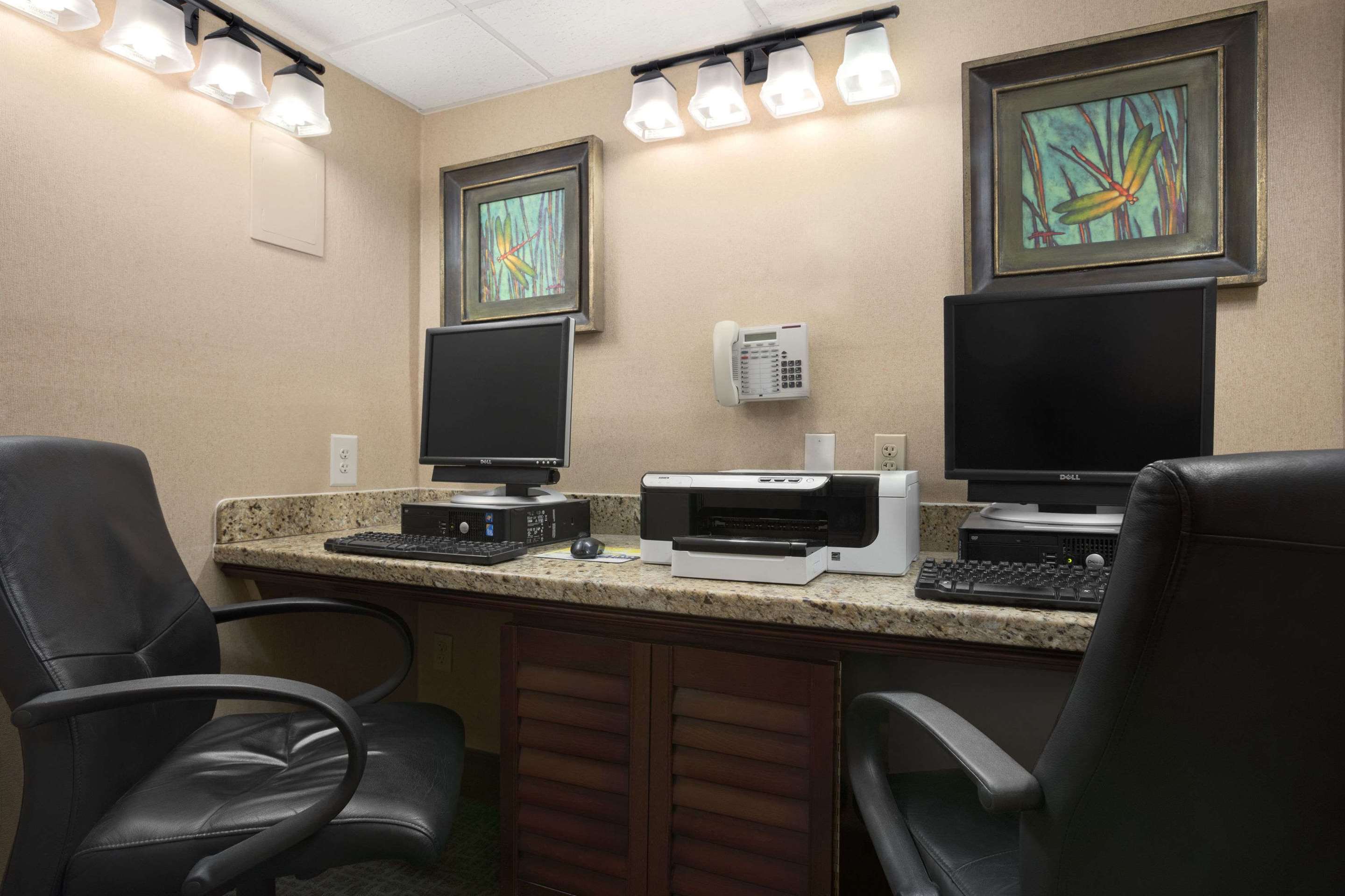 Business Center | Days Inn by Wyndham Las Cruces