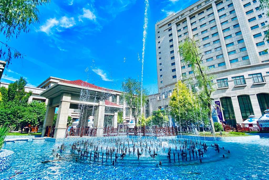 Howard Johnson Domando Plaza Wulanchabu