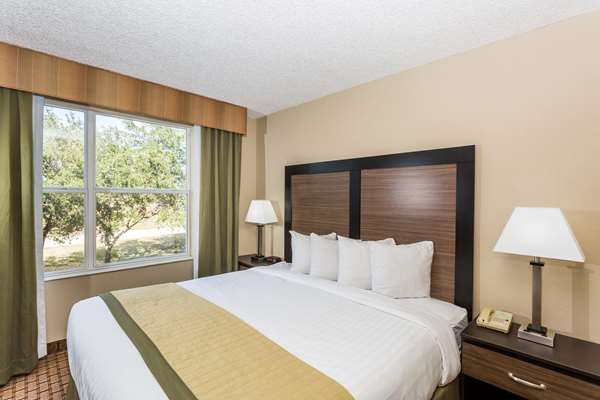  - Baymont Inn & Suites Fort Myers - I-75, Exit 131