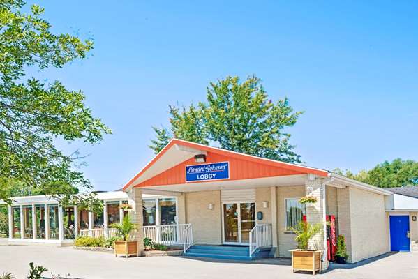 Exterior view - Howard Johnson Inn Lindsay