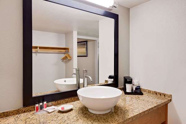  - Days Inn & Suites Arcata