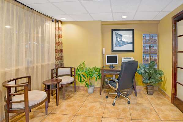 Conference Area - Super 8 Motel Airport El Paso - I-10, Exit 26