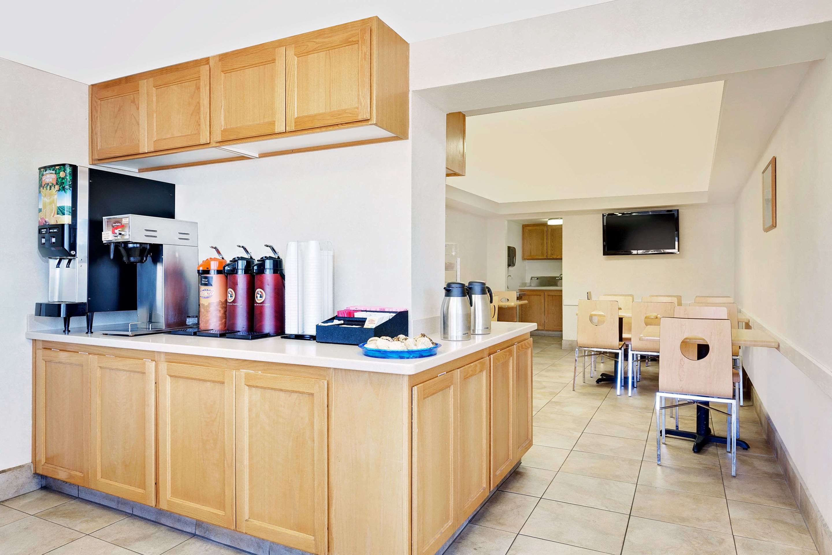 Property amenity | Knights Inn Page