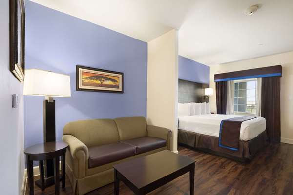  - Days Inn & Suites Galveston