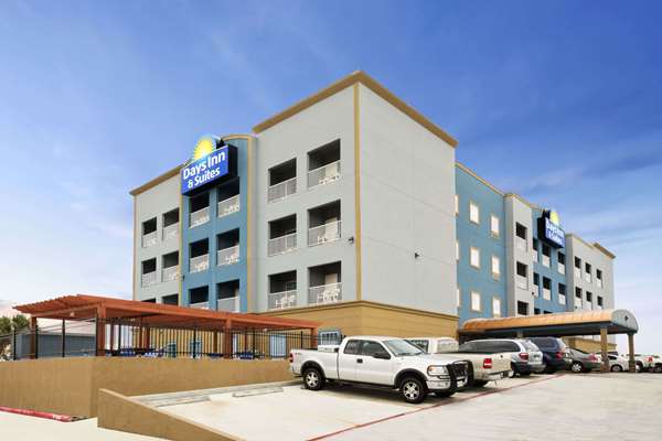 Exterior view - Days Inn & Suites Galveston