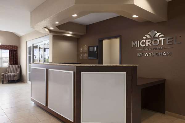  - Microtel Inn by Wyndham Cotulla - I-35, Exit 67