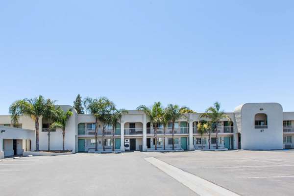 Exterior view - Travelodge Los Banos