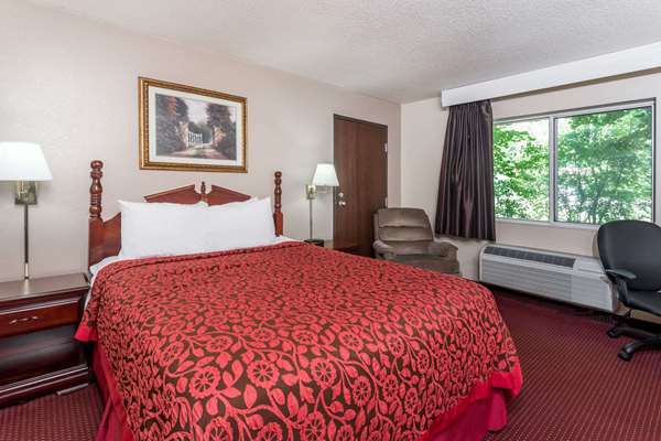  - Days Inn & Suites Kaukauna