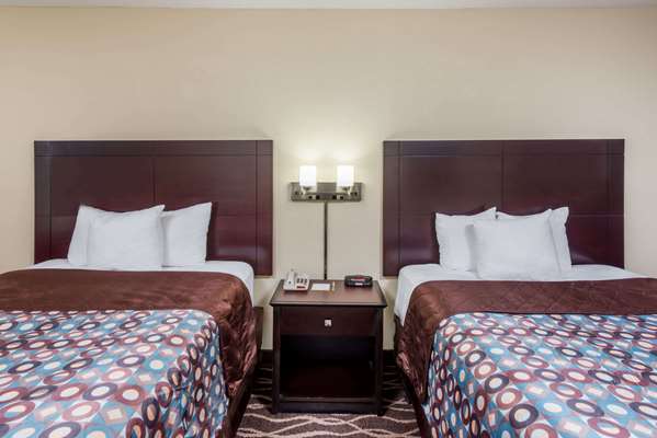  - Days Inn & Suites Casey - I-70, Exit 129
