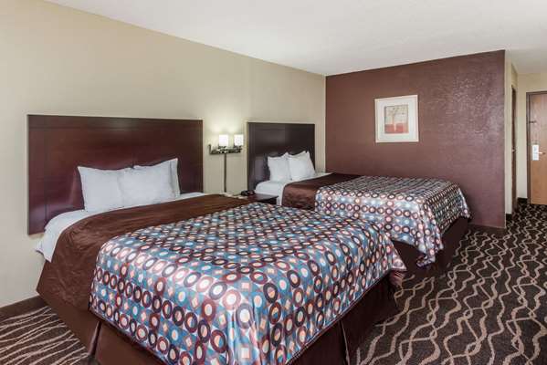  - Days Inn & Suites Casey - I-70, Exit 129