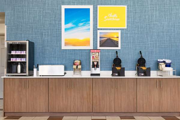 Amenities - Days Inn & Suites Midtown Savannah