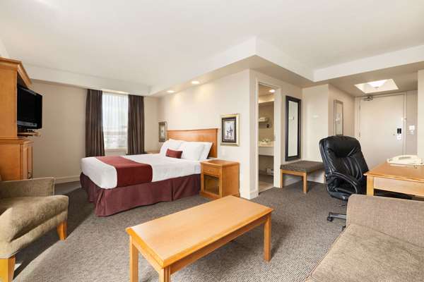  - Travelodge Inn & Suites Spruce Grove