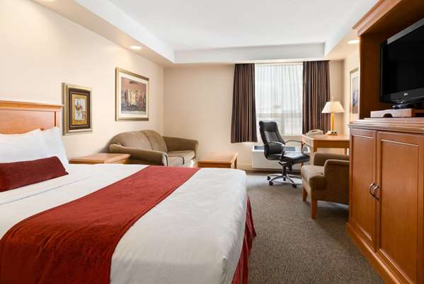  - Travelodge Inn & Suites Spruce Grove