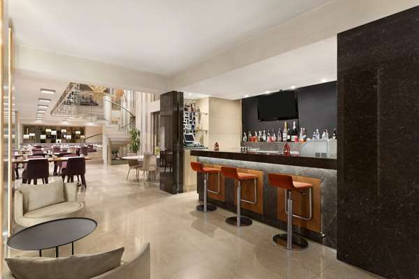 On-Site,Bar/Lounge