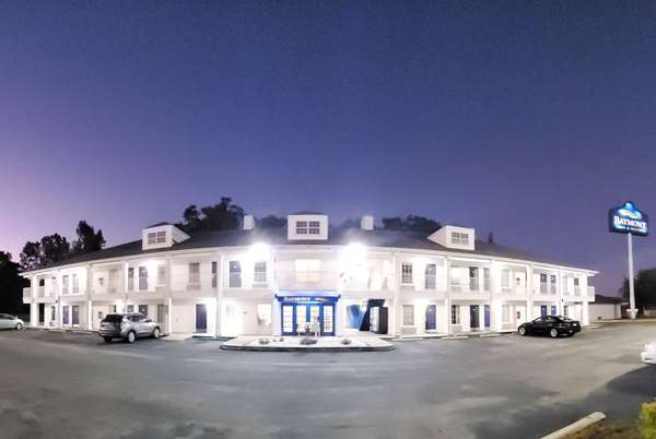 Exterior view - Baymont Inn & Suites Eufaula