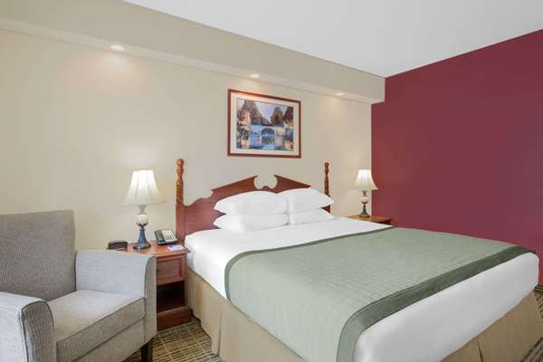  - Baymont Inn & Suites Tuscaloosa - I-20 & I-59, Exit 71