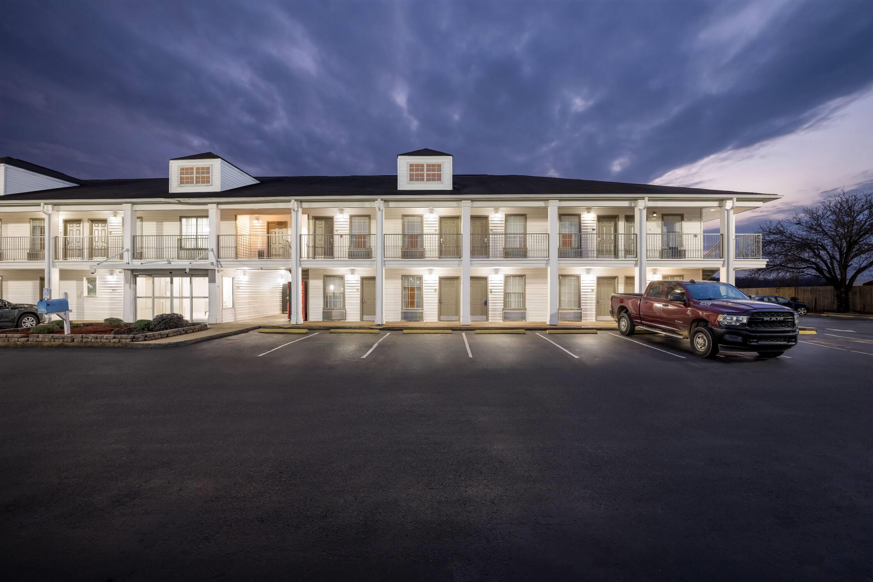 Exterior | Baymont by Wyndham Tuscaloosa