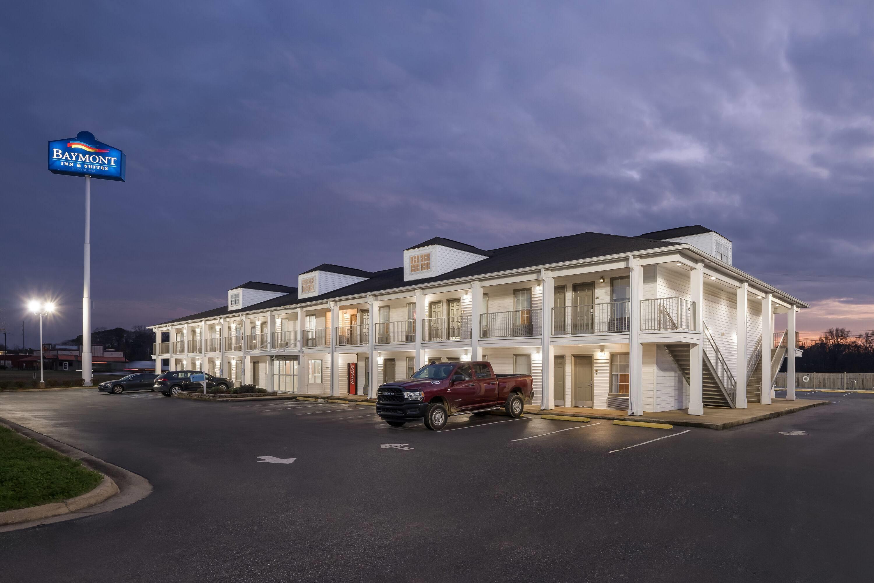 Exterior | Baymont by Wyndham Tuscaloosa