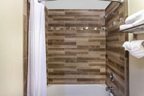  - Baymont Inn & Suites Jacksonville - I-95 Exit 344