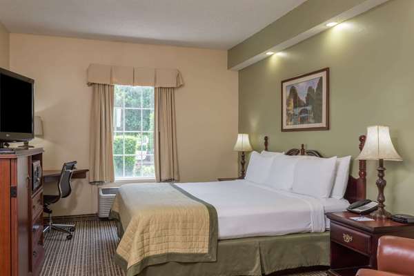  - Baymont Inn & Suites Lakeland - I-4, Exit 33