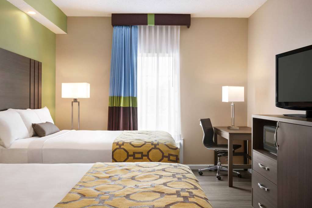 Quality Inn Ormond Beach – Daytona - Tap to explore photos