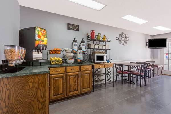  - Baymont Inn & Suites Albany