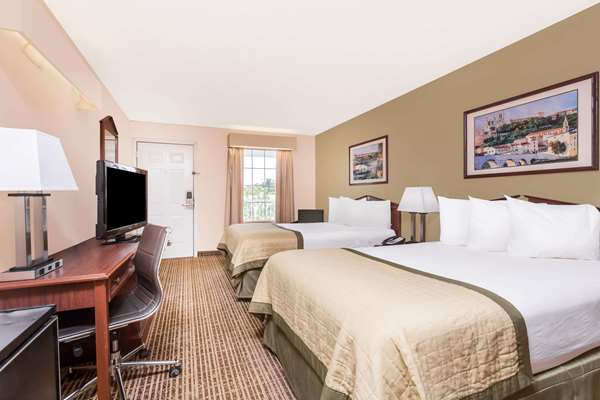  - Baymont Inn & Suites Albany