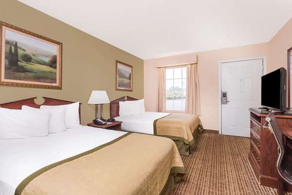  - Baymont Inn & Suites Albany