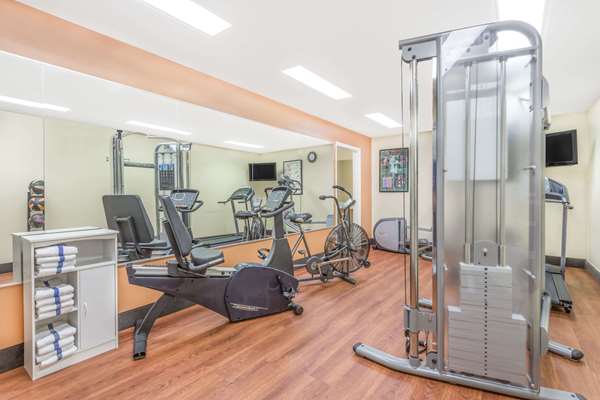 Fitness/ Exercise Room - Days Inn Americus