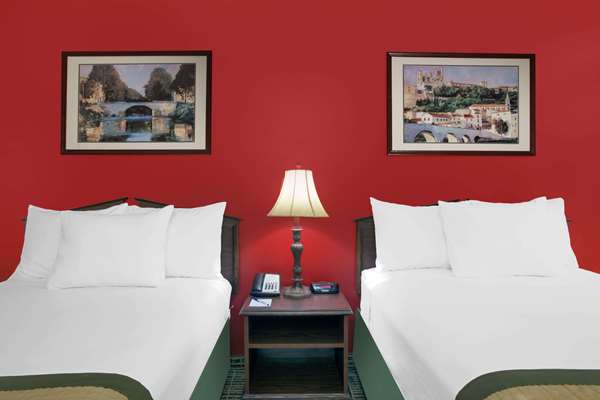  - Baymont Inn & Suites Brunswick