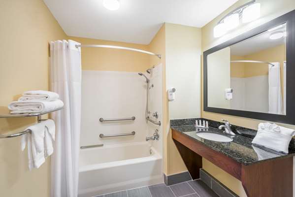  - Howard Johnson Inn Dalton - I-75, Exit 333