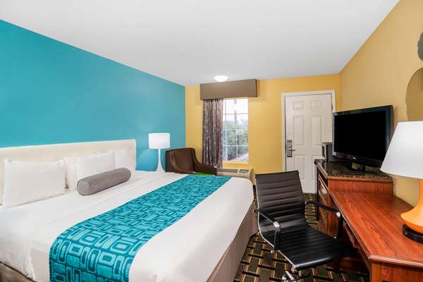  - Howard Johnson Inn Dalton - I-75, Exit 333