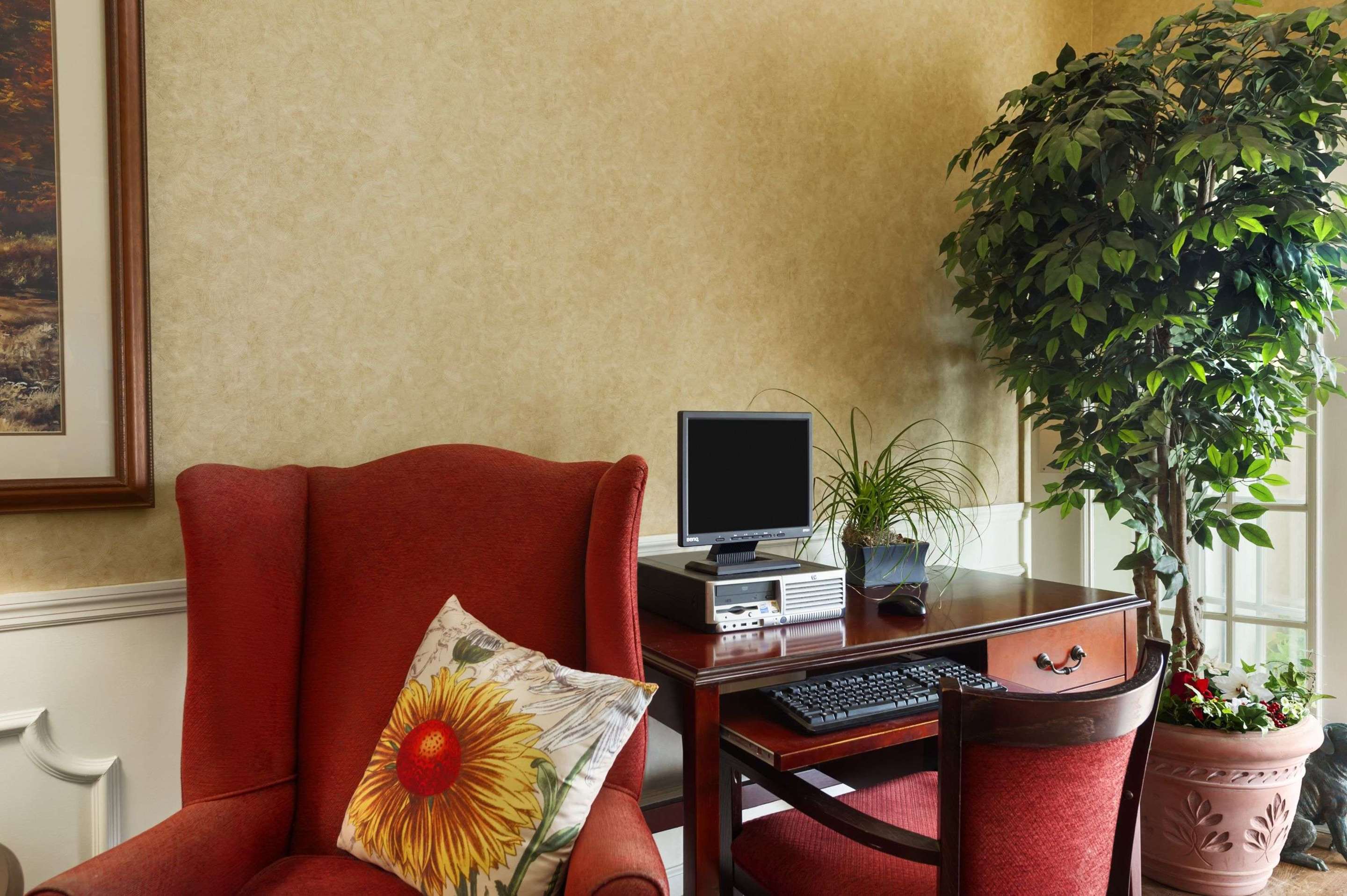 Lobby View | Baymont by Wyndham Dublin