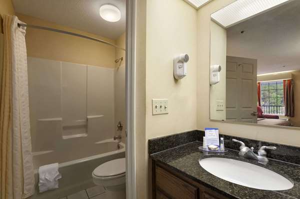  - Baymont Inn & Suites Dublin - I-16, Exit 51